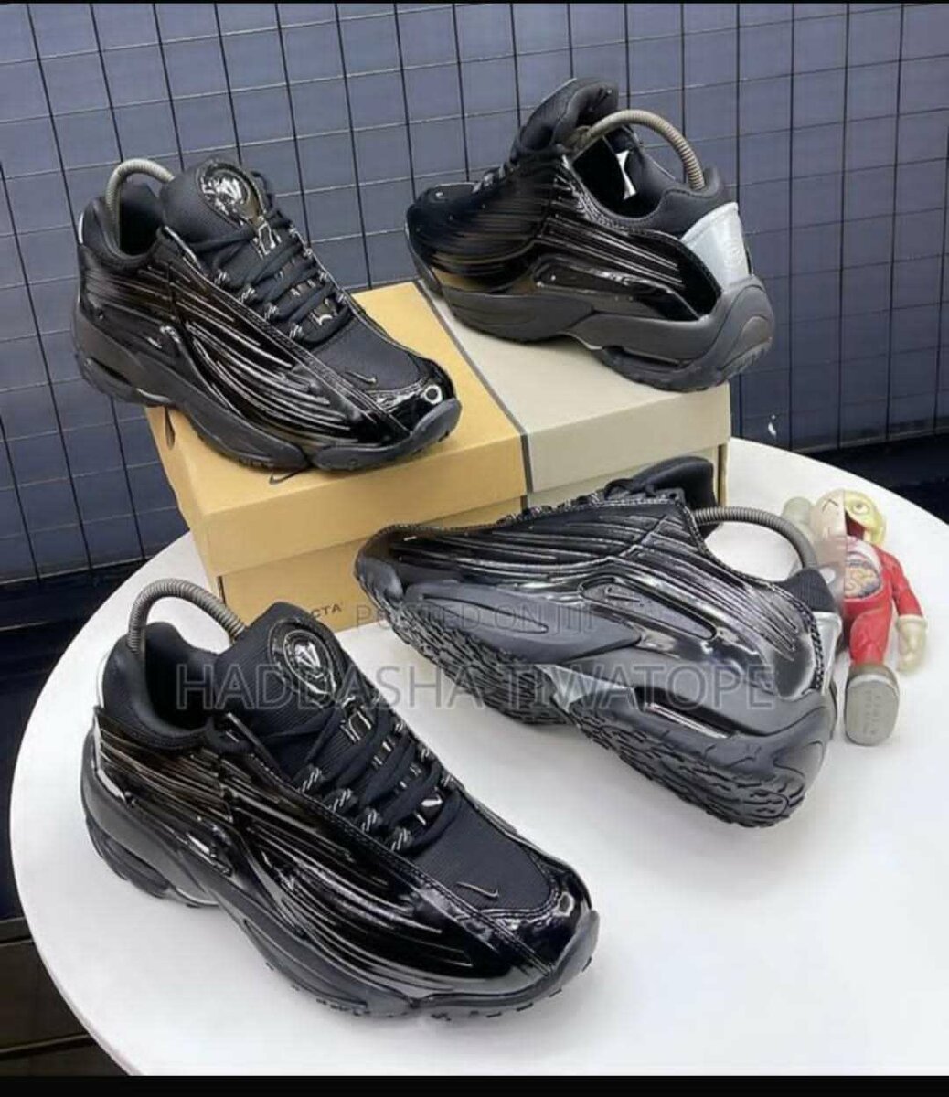Nike Sneakers