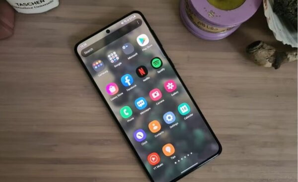 Samsung S21 Ultra.
