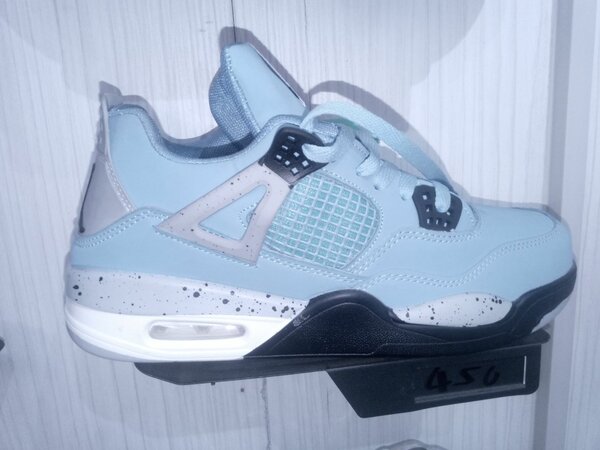 Jordans 4