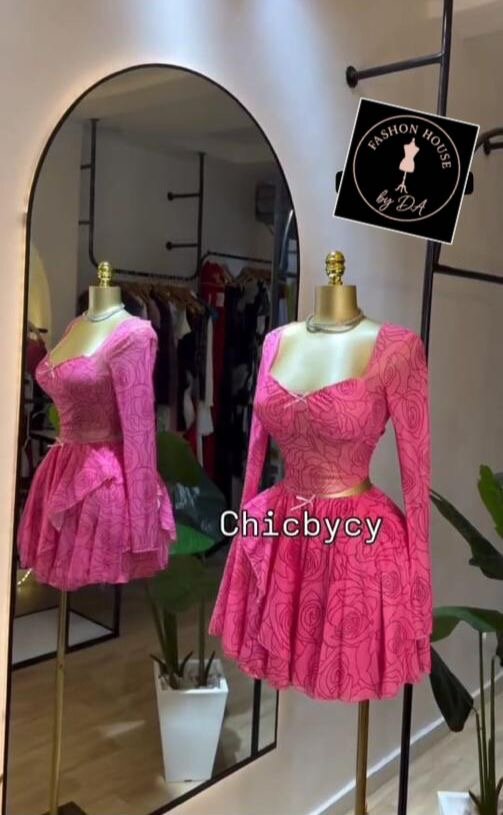 Robe rose élégante à manches longues