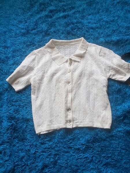 Thrift tops