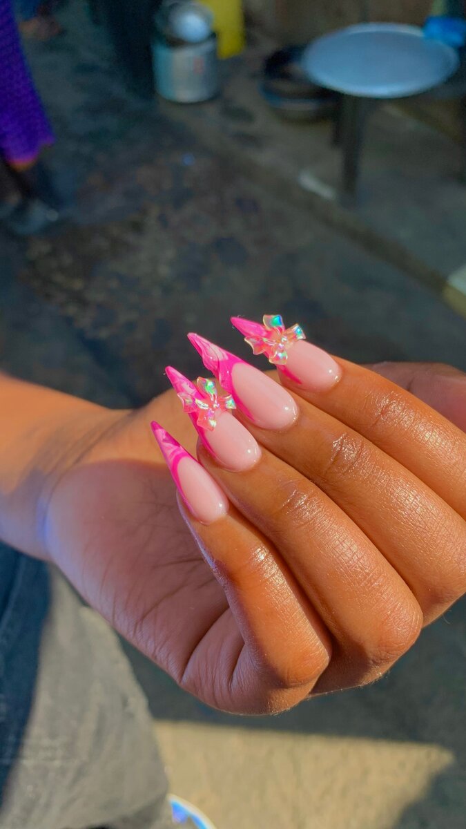Acrylics nails