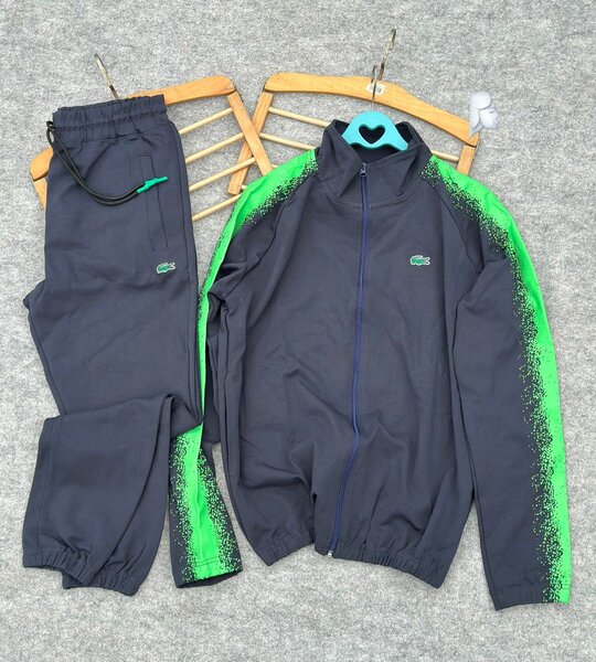 Complet Lacoste
