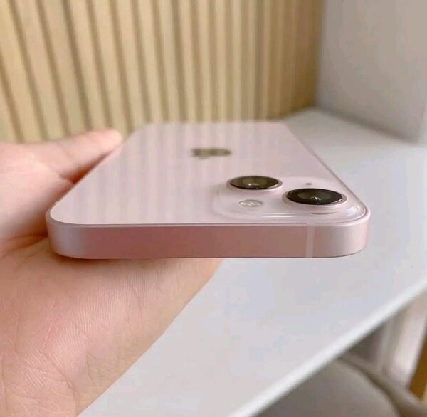 iPhone 13 Rose Gold