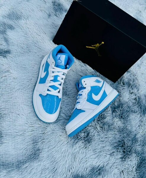 Baskets montantes bleu-blanc