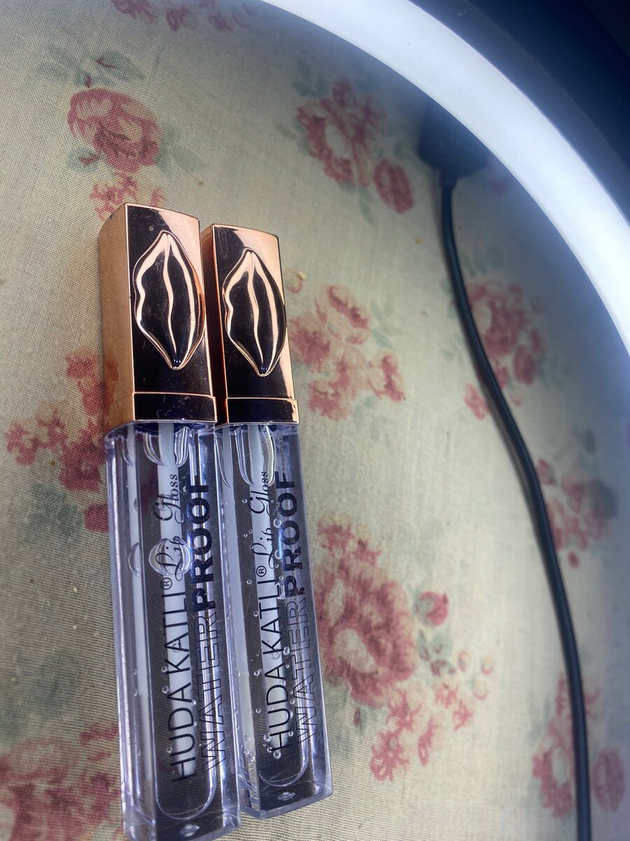 Lip gloss