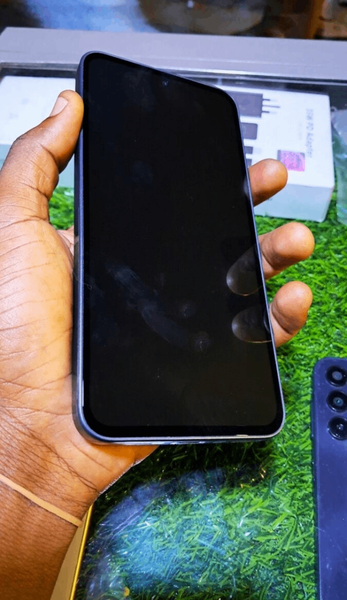 SAMSUNG A35