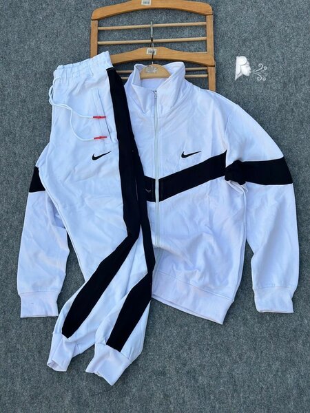Survêtement NIKE