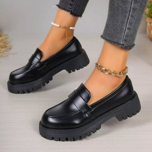 Ladies footwear
