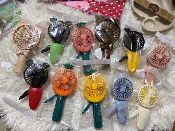 Manual fan