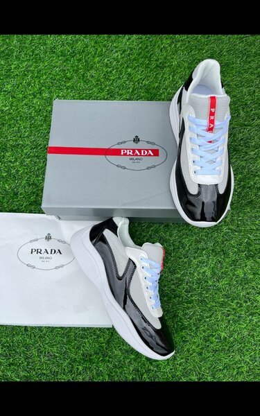 Baskets Prada