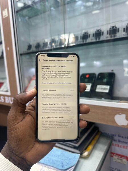 iPhone 11 Pro Max 64 Go