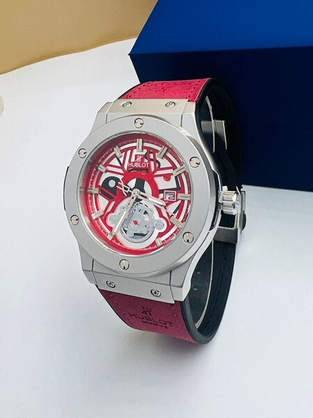 MONTRE LUXE HOMME  HUBLOT