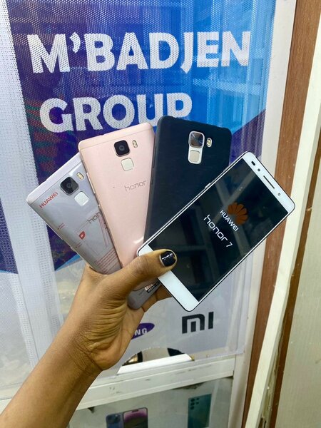 HUAWEI HONOR 7