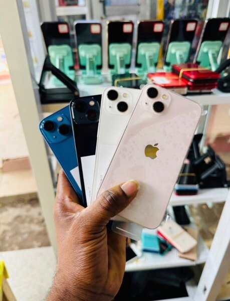 iPhone 13