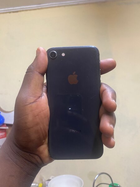 iPhone 8