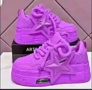 Sneaker