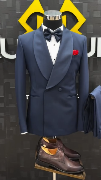 SUIT & BOWTIE