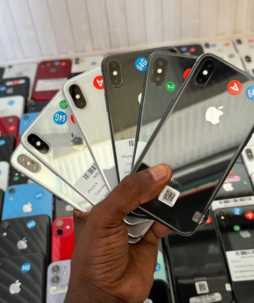 Smartphones d'occasion 64Go