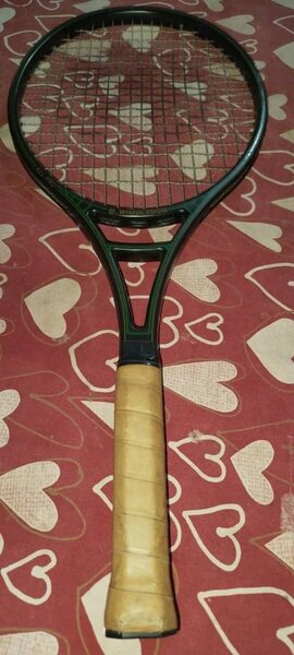 Raquette de tennis équilibrée