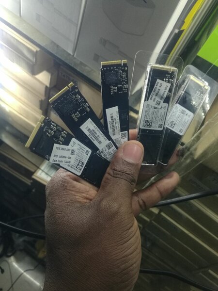 512ssd m. 2