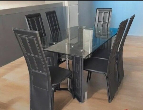 Table vitrier