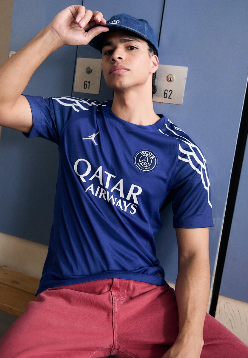 Maillots bleu du psg