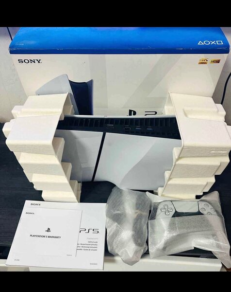 Console PS5 avec accessoires