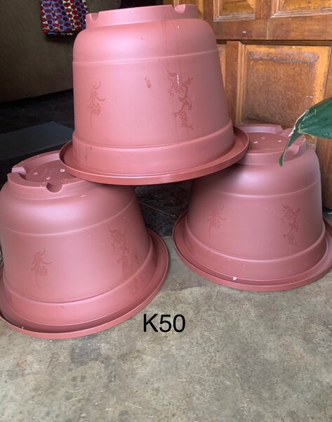 Flower pots