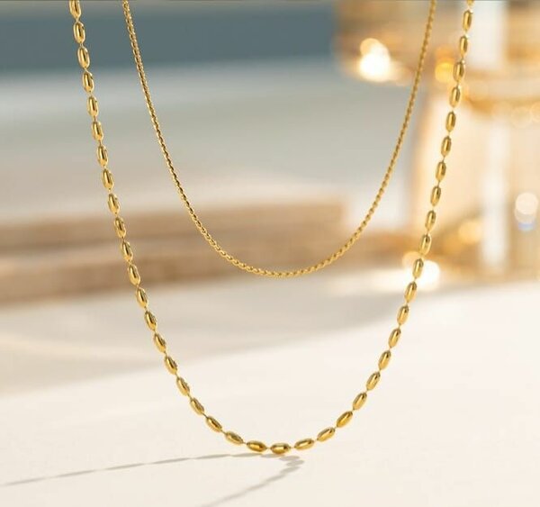 Elegant Gold Chain Necklace