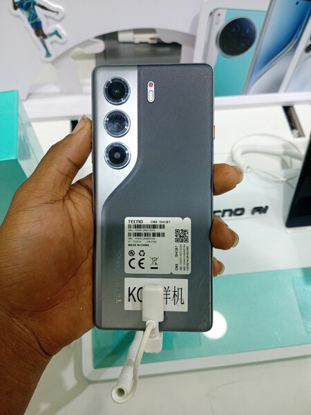 TECNO CAMON 40