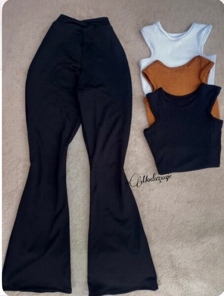 Ensemble Pantalon Évasé et Débardeurs