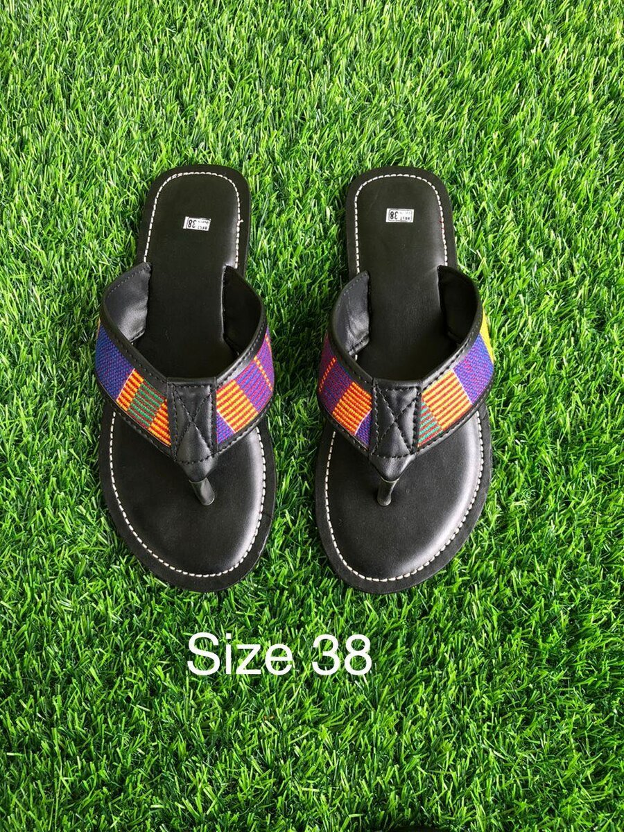 Ladies slippers
