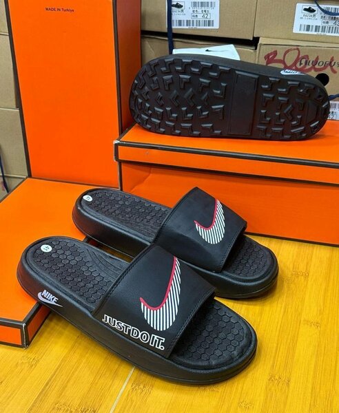 Claquettes Nike Homme