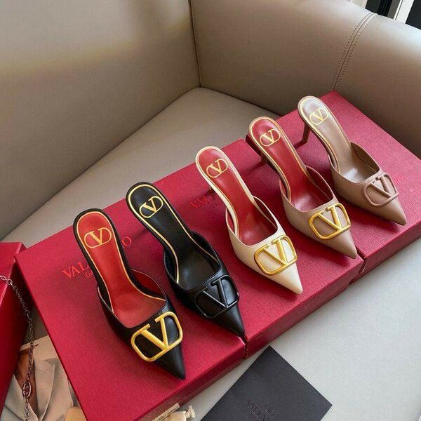 Ladies heel