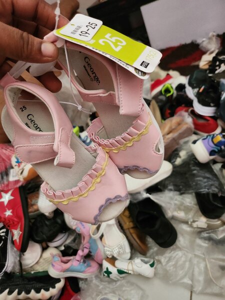 Kids girls sandals