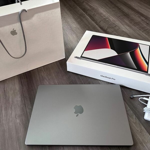 Macbook