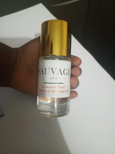 Sauvage de Dior, Essences