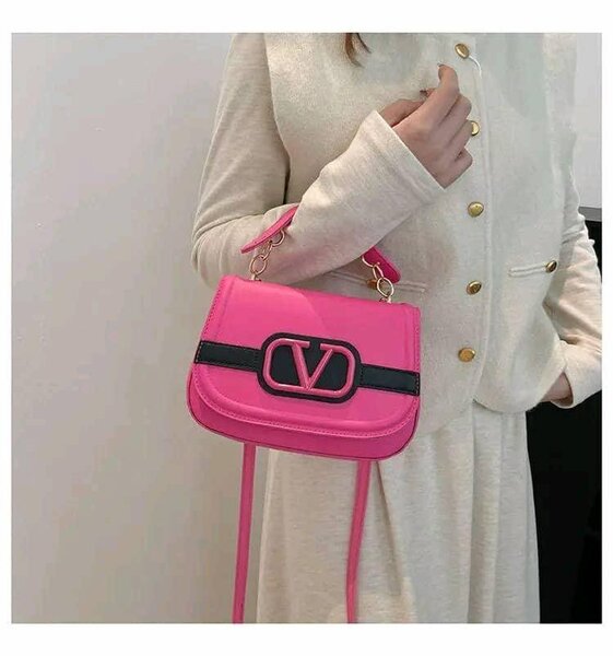 Sac bandoulière rose chic