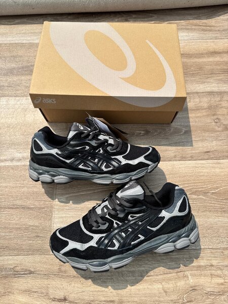 ASICS
