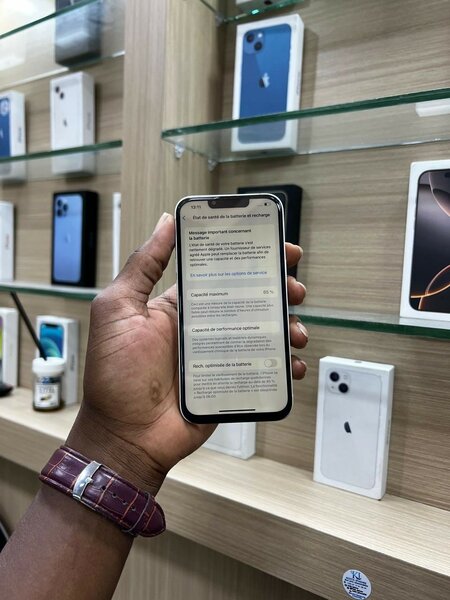 iPhone 13