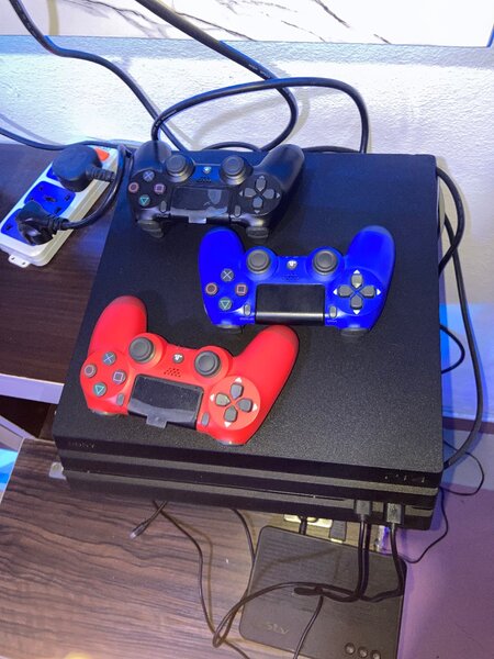 PS4 PRO - 1TB
