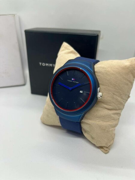 MONTRE TOMMY HILFIGER