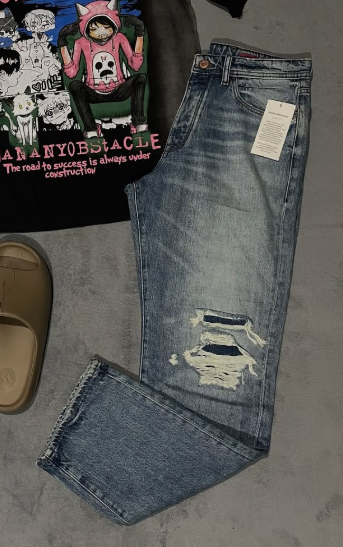Jeans size 32