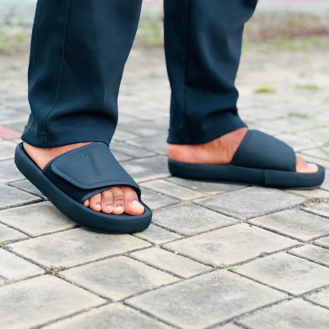 Claquettes confortables pour hommes