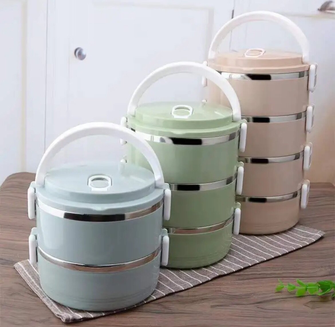 LUNCH BOX