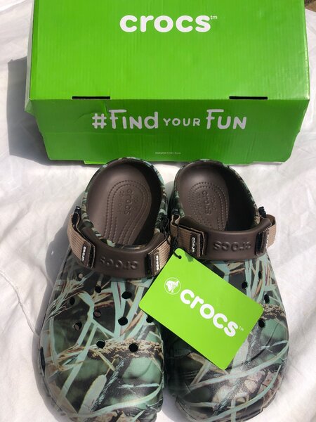 Iconic crocs
