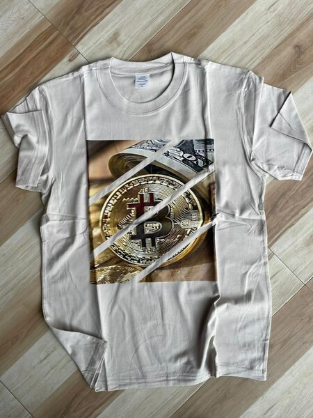 Round neck t-shirts