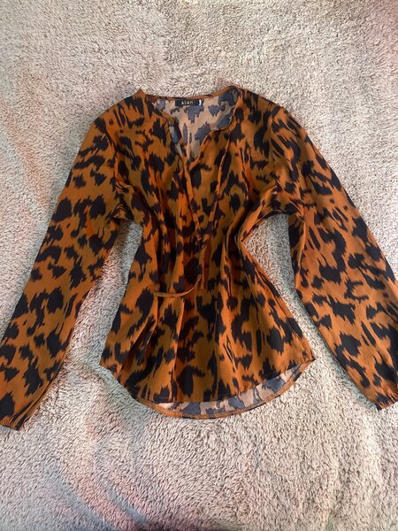 Blouse /Top