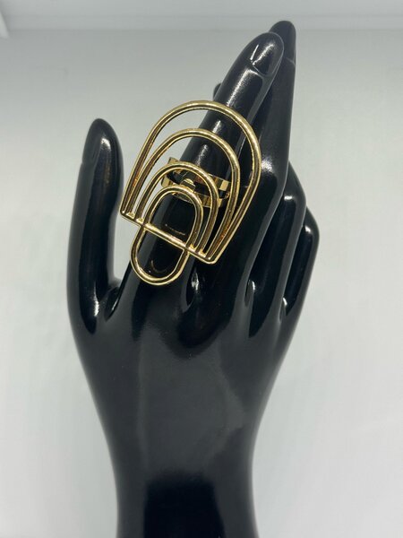 Bague or plaque